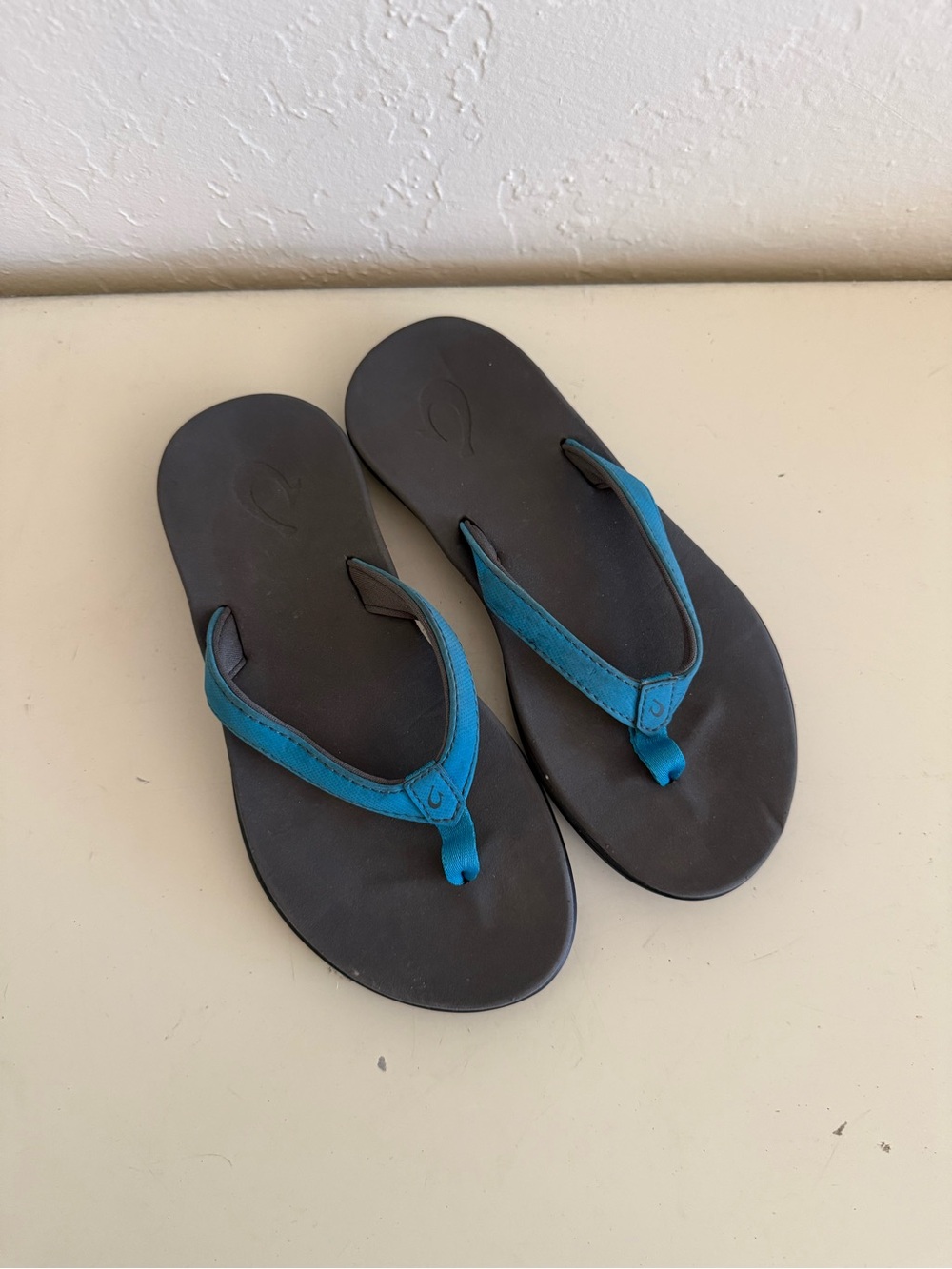 Cobian Teal and Black Kids Flip-Flops